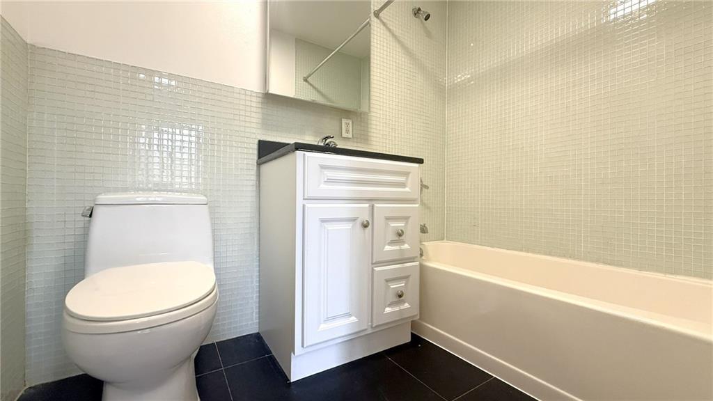 60-70 Woodhaven Boulevard Middle Village Rego Park NY 11373