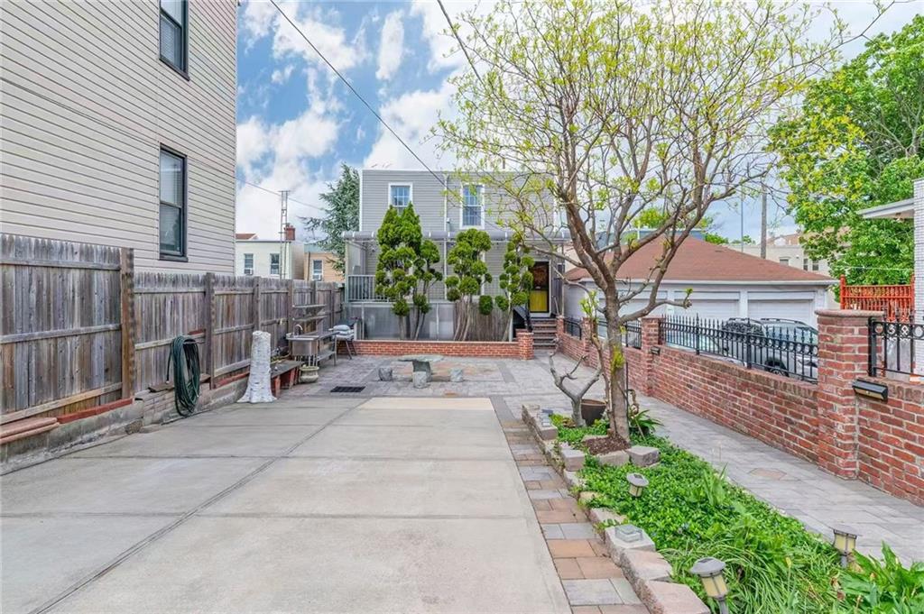 61-41 Maspeth Avenue Bayside Flushing NY 11378