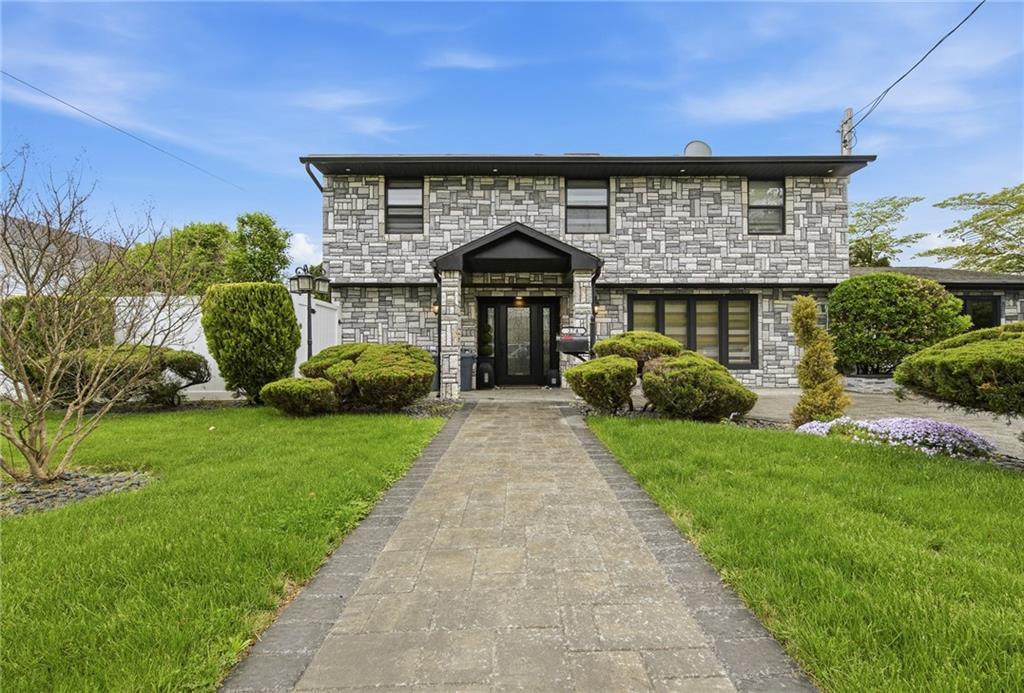 274 North Utica Avenue Out of NYC Massapequa NY 11758