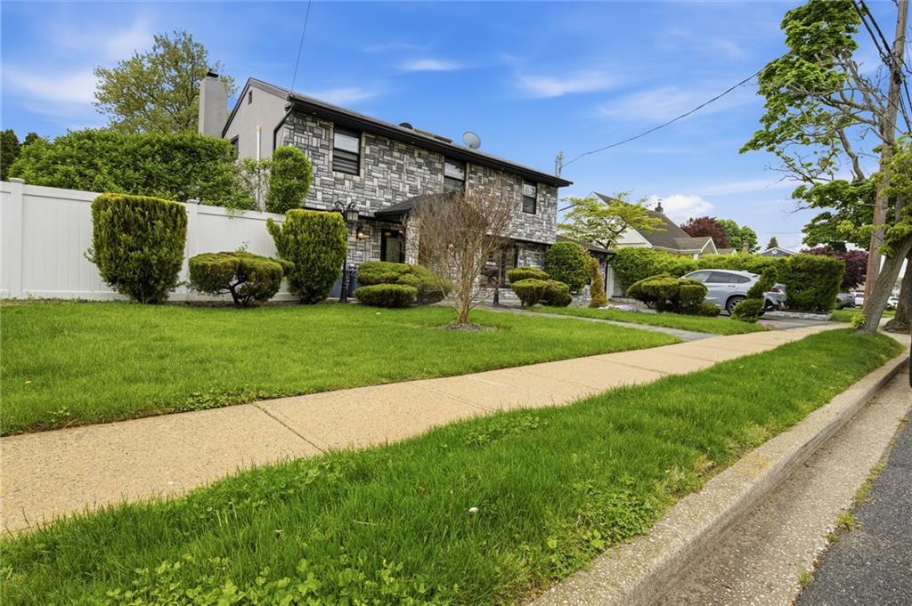 274 North Utica Avenue Out of NYC Massapequa NY 11758
