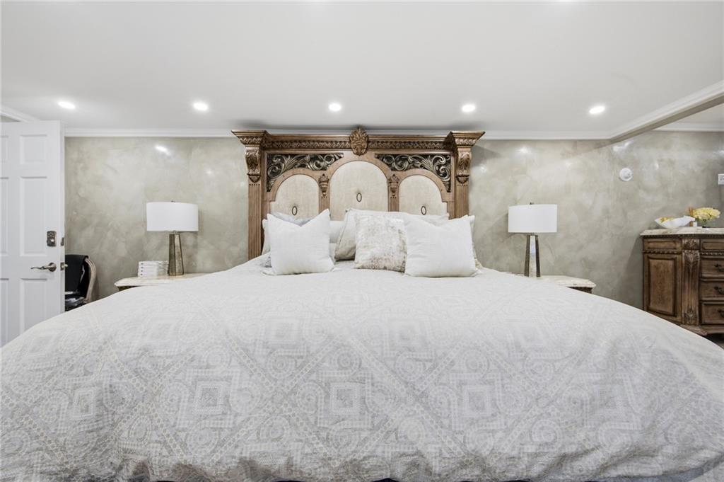 274 North Utica Avenue Out of NYC Massapequa NY 11758