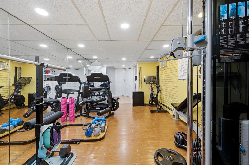 274 North Utica Avenue Out of NYC Massapequa NY 11758