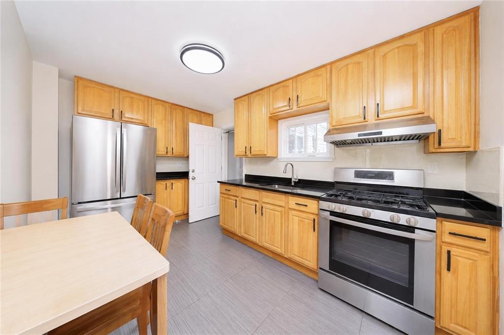 3177 Avenue W Gerritsen Beach Brooklyn NY 11229