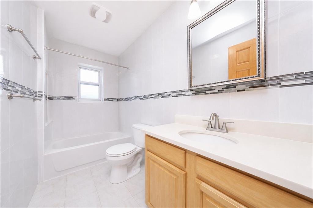 3177 Avenue W Gerritsen Beach Brooklyn NY 11229