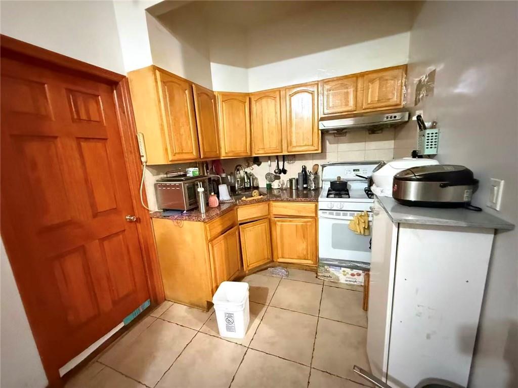 515 57th Street Sunset Park Brooklyn NY 11220
