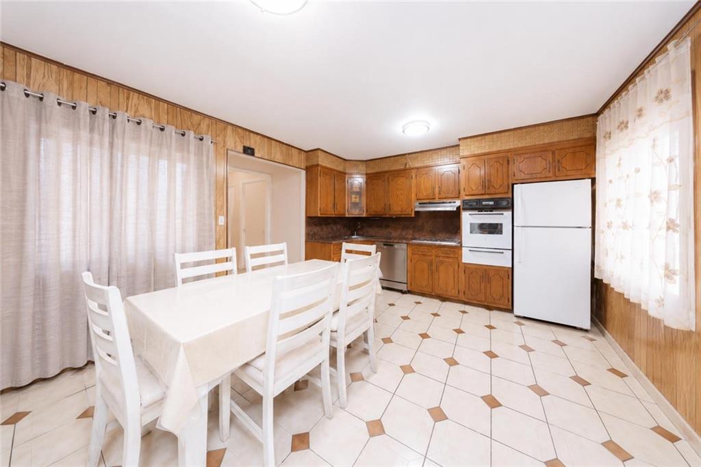 6910 15th Avenue Bensonhurst Brooklyn NY 11228