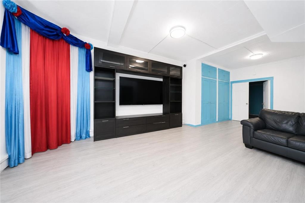 6910 15th Avenue Bensonhurst Brooklyn NY 11228