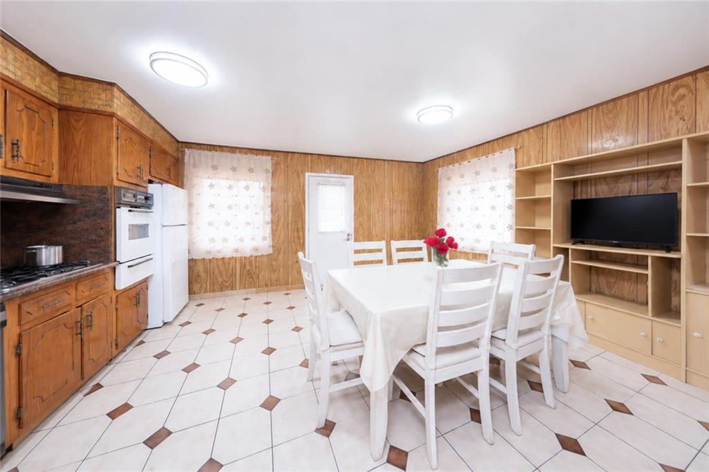 6910 15th Avenue Bensonhurst Brooklyn NY 11228
