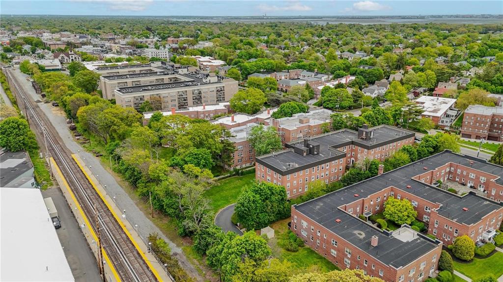 230 Central Avenue Out of NYC Lawrence NY 11559