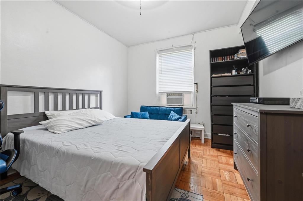230 Central Avenue Out of NYC Lawrence NY 11559