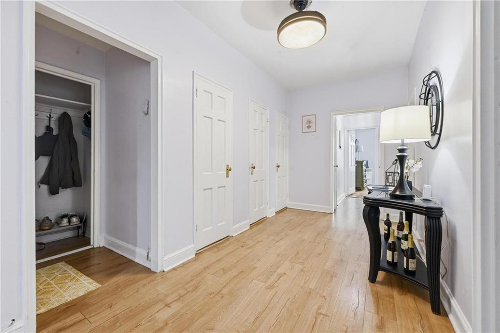 230 Central Avenue Out of NYC Lawrence NY 11559
