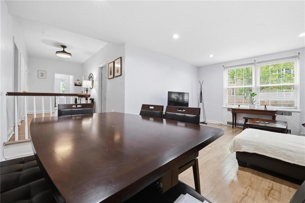 230 Central Avenue Out of NYC Lawrence NY 11559