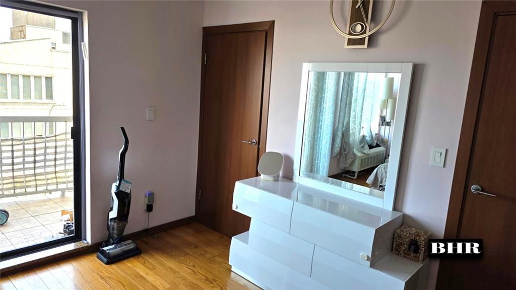 134 West End Avenue Manhattan Beach Brooklyn NY 11235