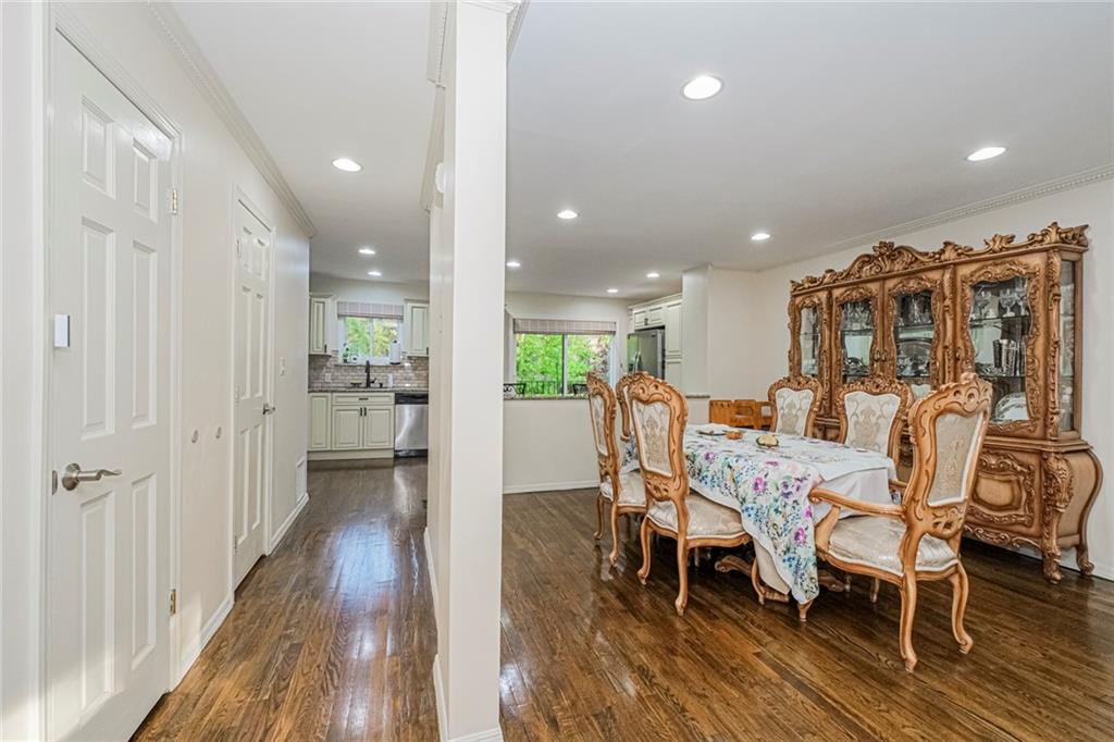 46 Claradon Lane Grasmere Staten Island NY 10305