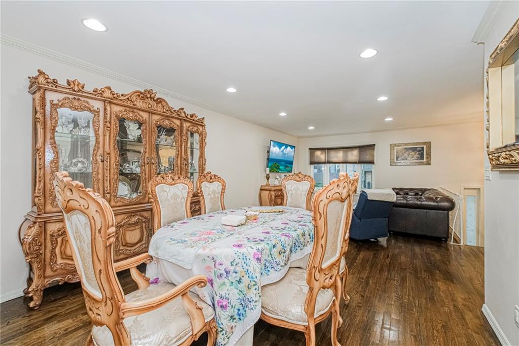 46 Claradon Lane Grasmere Staten Island NY 10305
