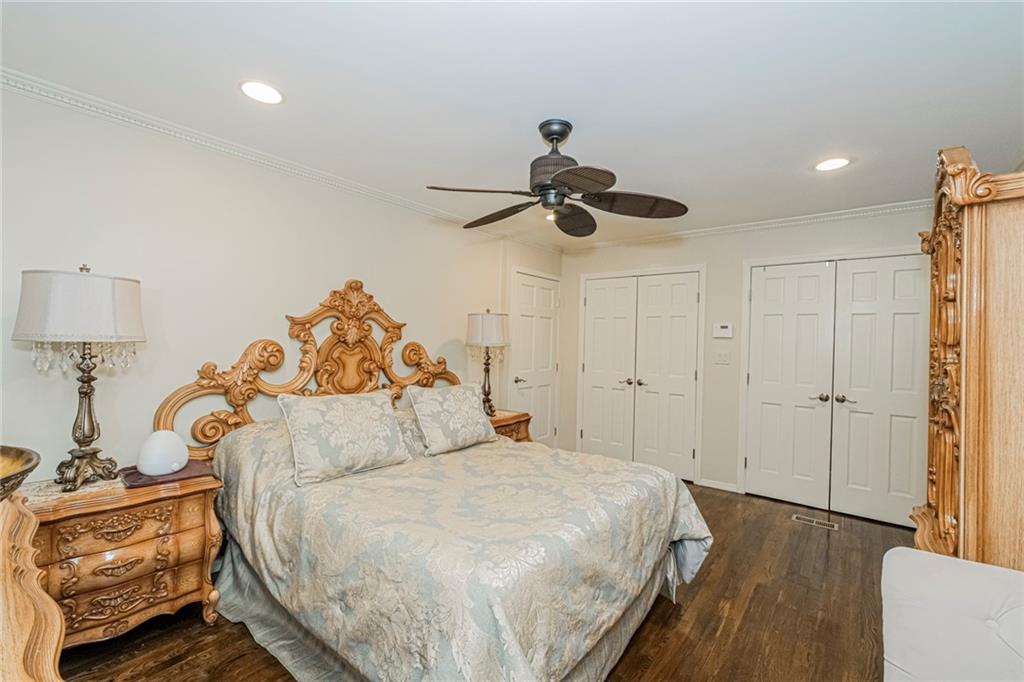 46 Claradon Lane Grasmere Staten Island NY 10305
