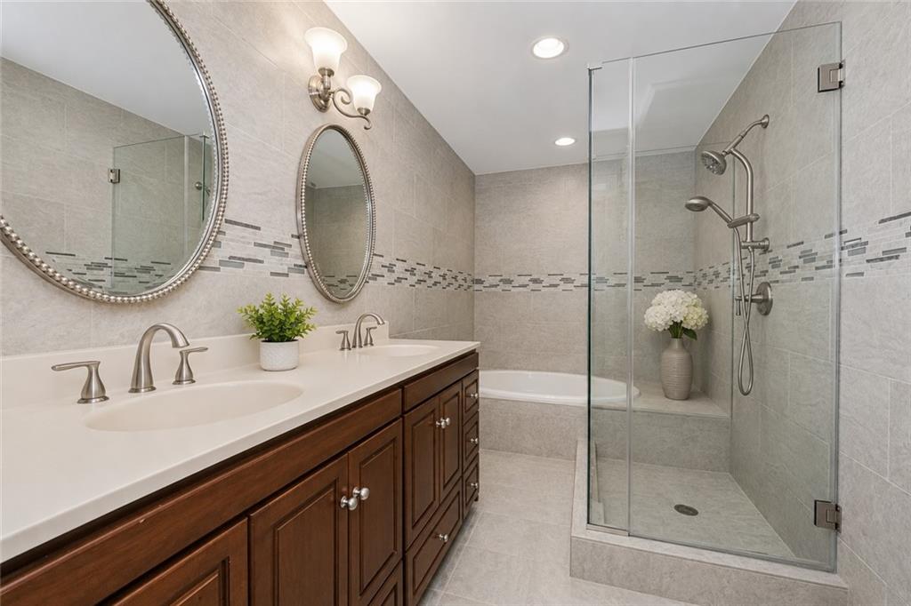 46 Claradon Lane Grasmere Staten Island NY 10305