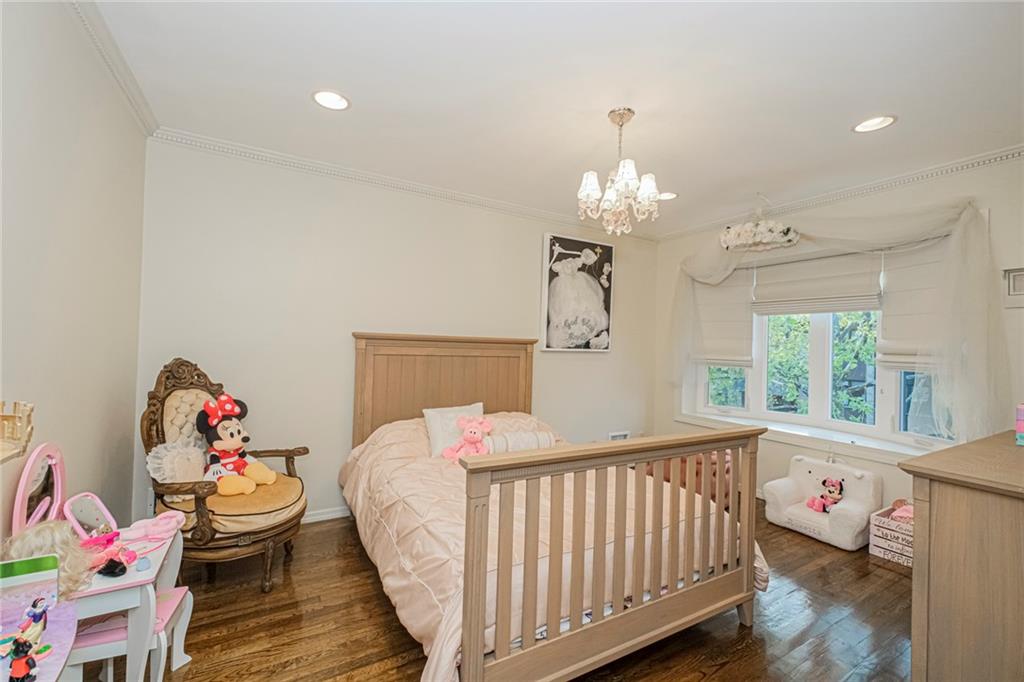46 Claradon Lane Grasmere Staten Island NY 10305