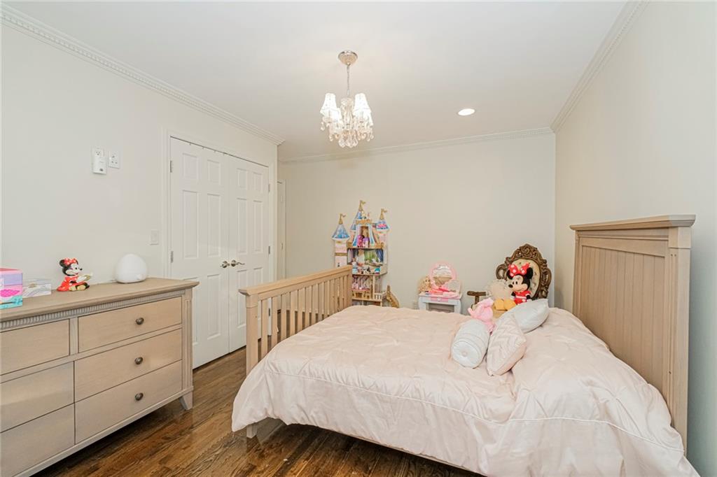 46 Claradon Lane Grasmere Staten Island NY 10305