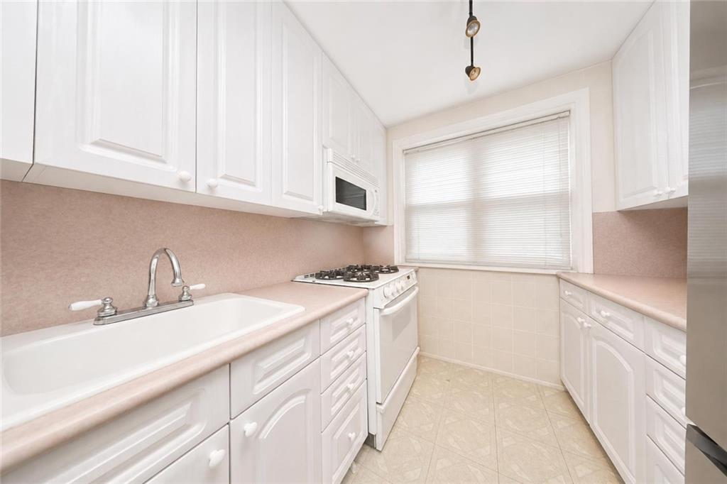 815 Avenue Z Sheepshead Bay Brooklyn NY 11235