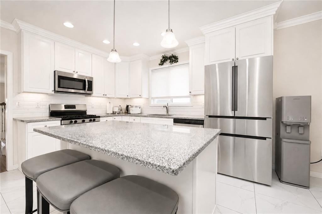 23 Jade Court Pleasant Plains Staten Island NY 10309
