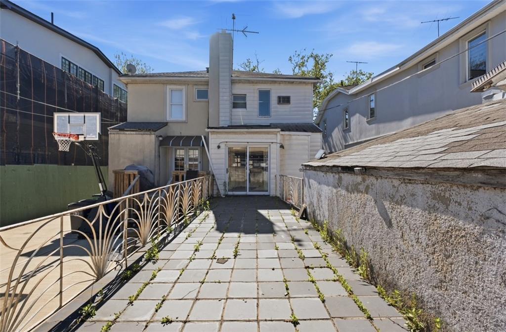 2083 East 1st Street Gravesend Brooklyn NY 11223