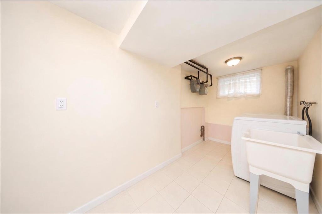 7718 15th Avenue Bensonhurst Brooklyn NY 11228