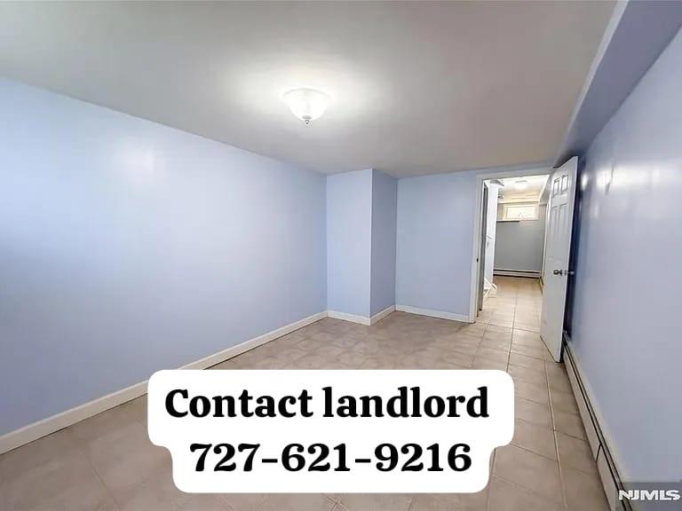 1 River rd Drive Jersey City Brooklyn NJ 00000