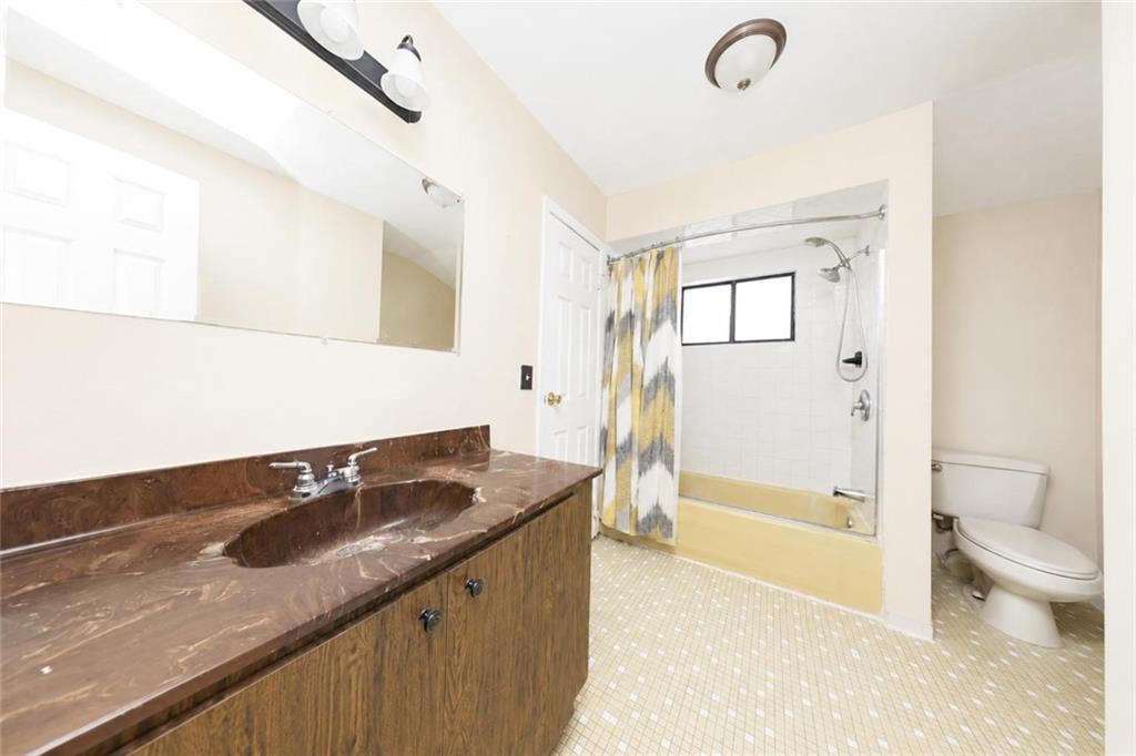 119 Logan Avenue Sunnyside Staten Island NY 10301