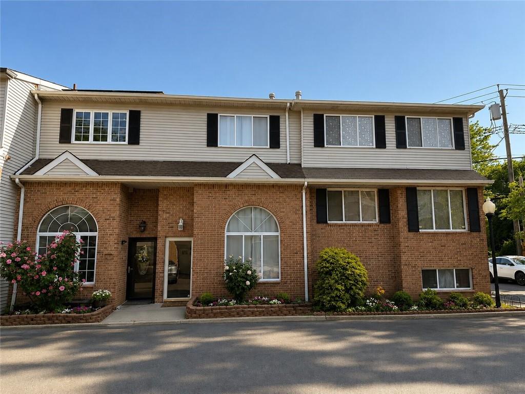 52 Seneca Loop Willowbrook Staten Island NY 10314