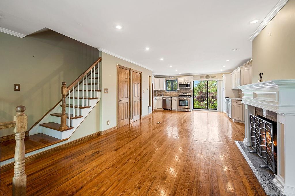 340 Hillbrook Drive Grasmere Staten Island NY 10305