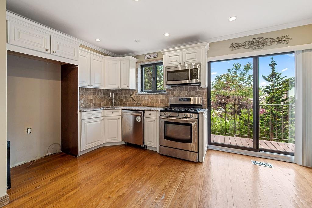 340 Hillbrook Drive Grasmere Staten Island NY 10305