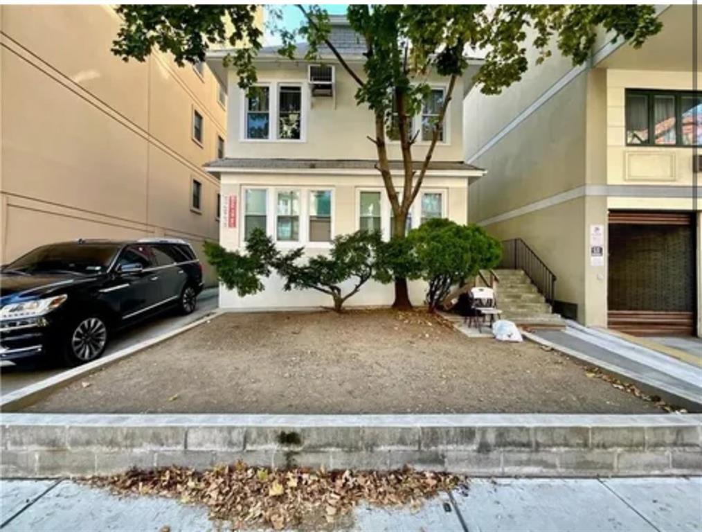 1922 OCEAN Avenue Midwood Brooklyn NY 11230