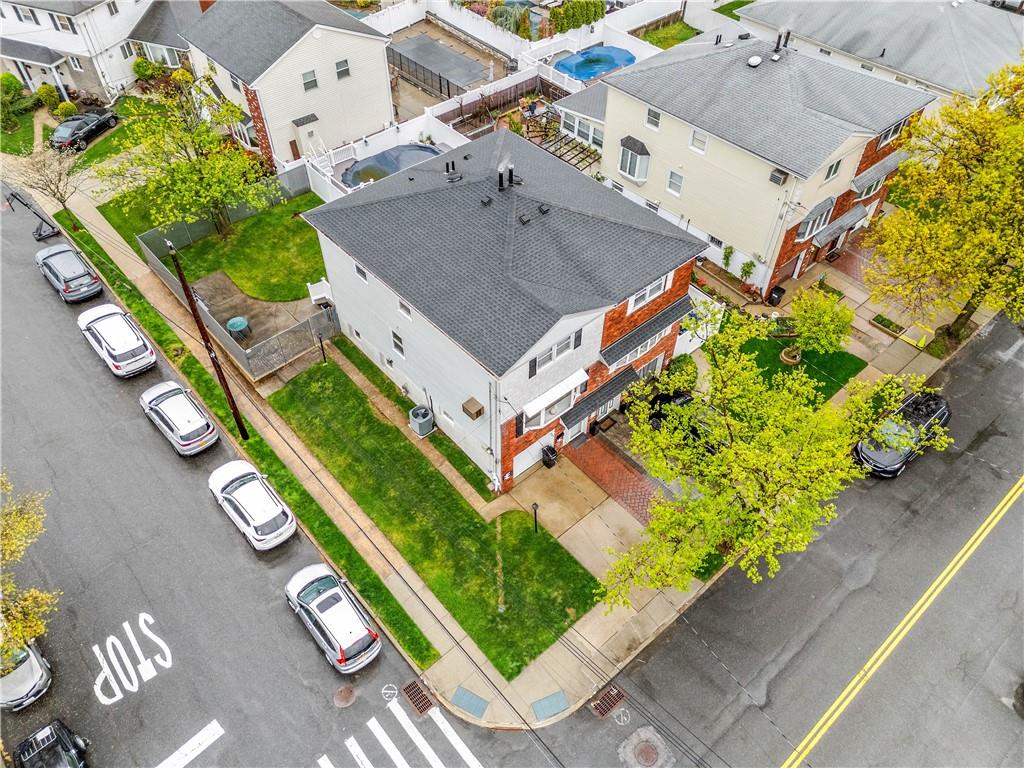 56 East Broadway Oakwood Staten Island NY 10306