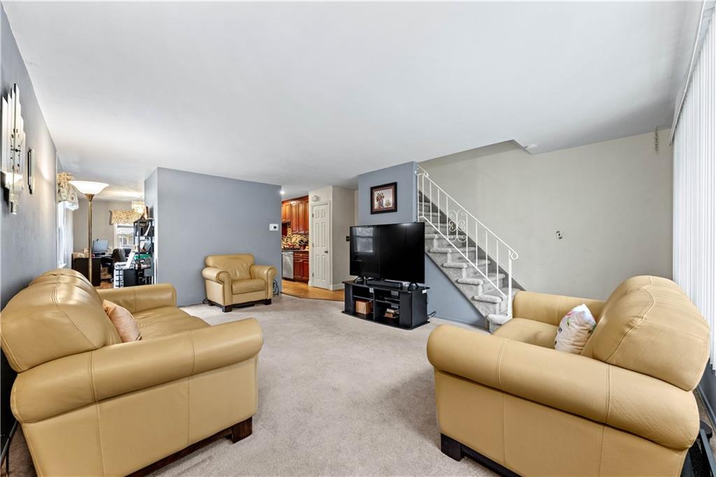 56 East Broadway Oakwood Staten Island NY 10306