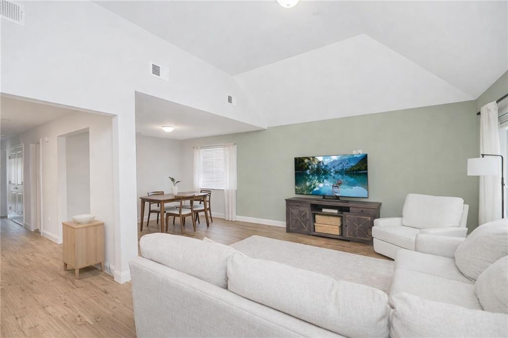 172 Macgregor Street Prince's Bay Staten Island NY 10309