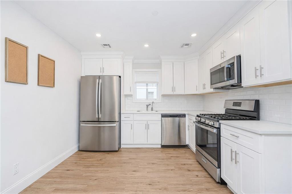 172 Macgregor Street Prince's Bay Staten Island NY 10309