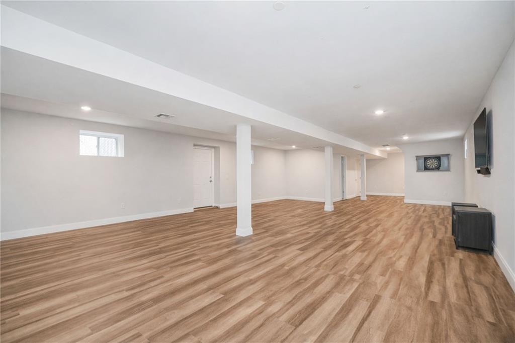172 Macgregor Street Prince's Bay Staten Island NY 10309