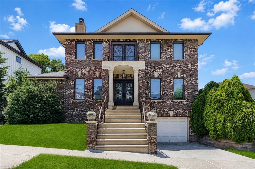 14 WALNUT Place Oakwood Brooklyn NY 10306
