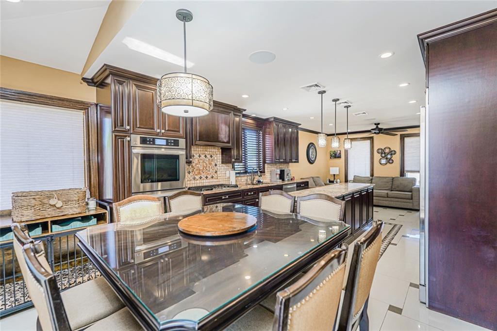 14 WALNUT Place Oakwood Brooklyn NY 10306
