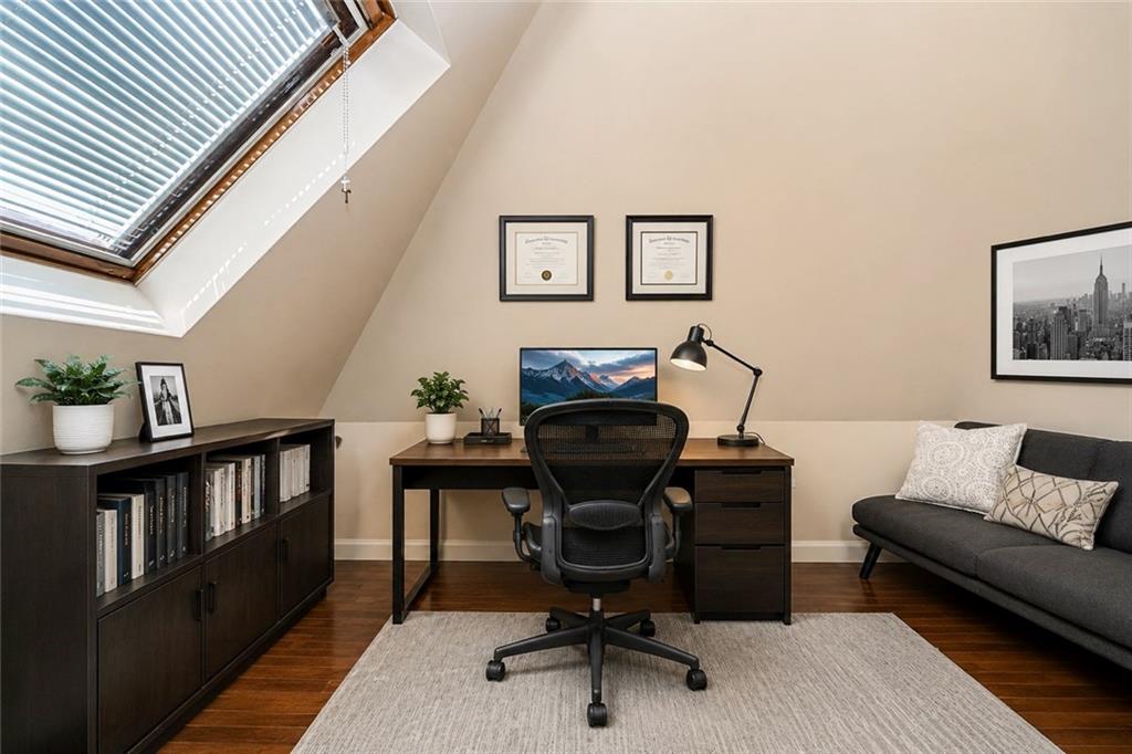 14 WALNUT Place Oakwood Brooklyn NY 10306