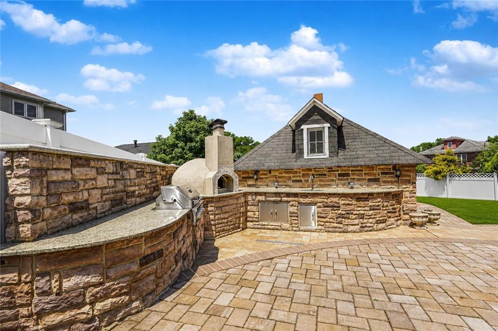14 WALNUT Place Oakwood Brooklyn NY 10306