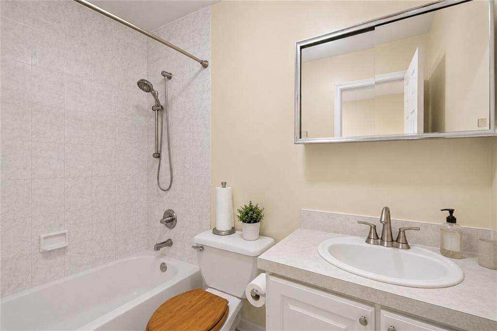 26 Cobblers Lane Grasmere Staten Island NY 10304
