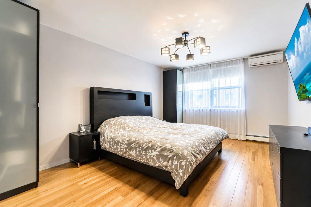 2645 East 24 Street Sheepshead Bay Brooklyn NY 11235