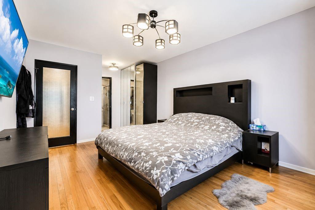 2645 East 24 Street Sheepshead Bay Brooklyn NY 11235