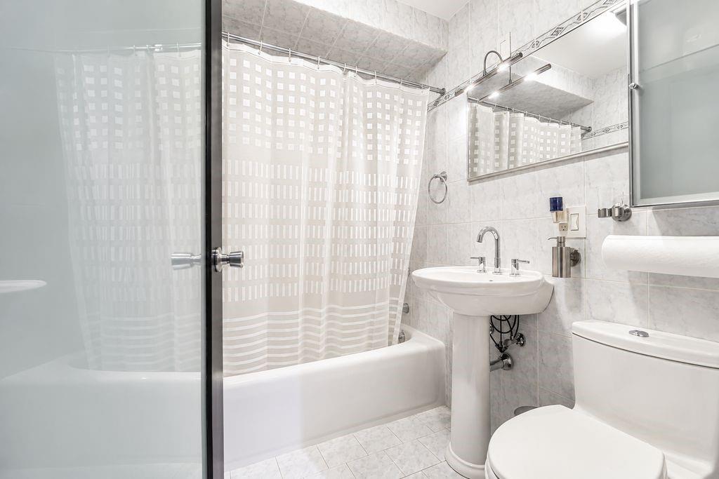 2645 East 24 Street Sheepshead Bay Brooklyn NY 11235