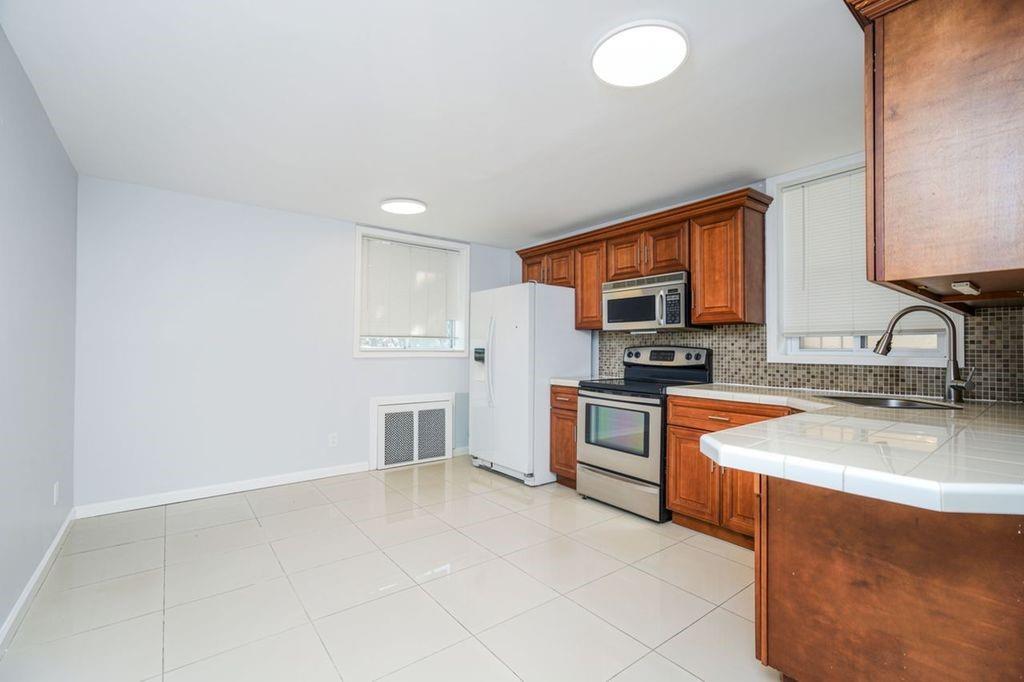 1711 Gerritsen Avenue Madison Brooklyn NY 11229
