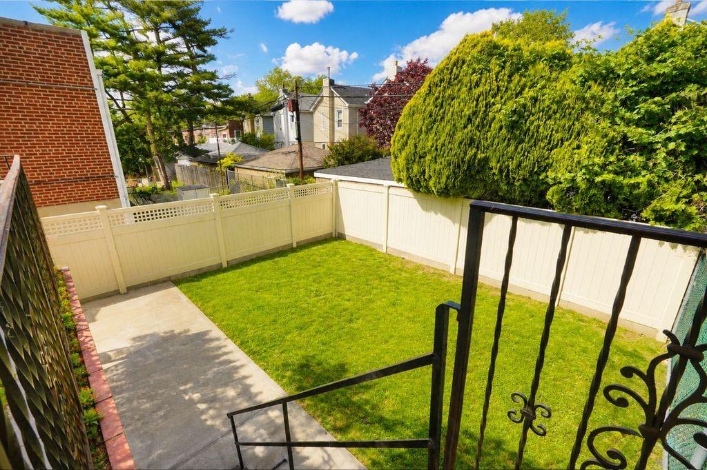 1711 Gerritsen Avenue Madison Brooklyn NY 11229