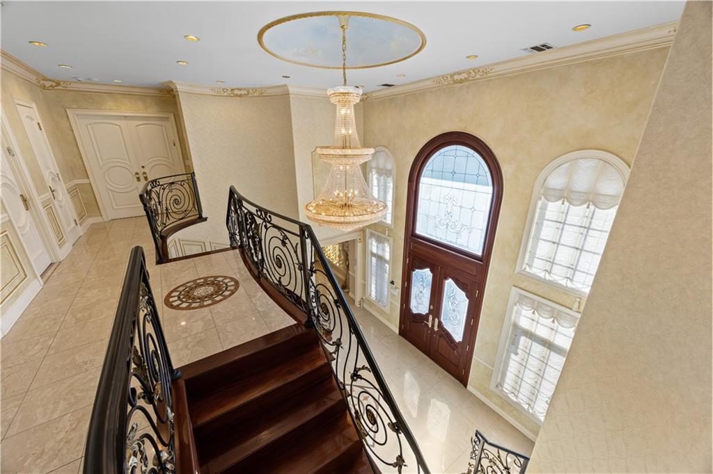 120 College Place Todt Hill Staten Island NY 10304