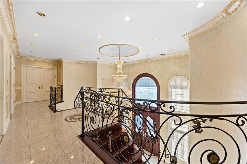 120 College Place Todt Hill Staten Island NY 10304